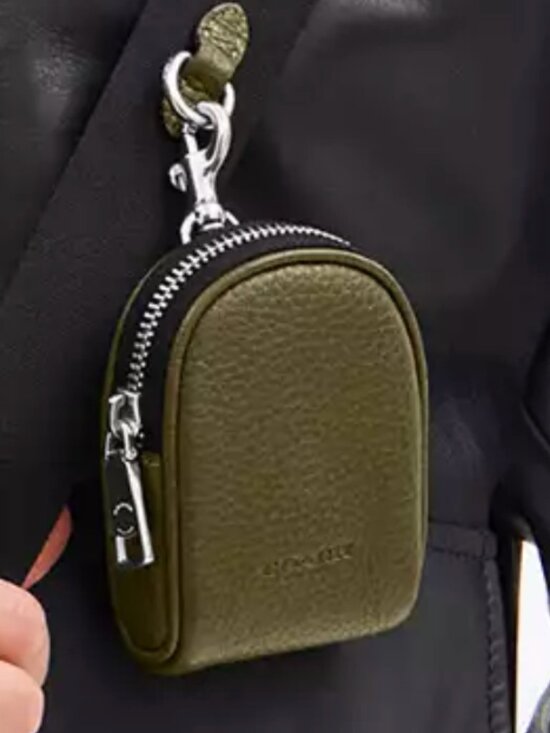 Coach Accessories - Coach Finlay Crossbody Detachable POUCH. NWOTs